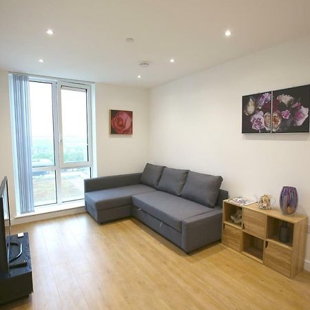 Infinity Apartments Bracknell Exterior foto