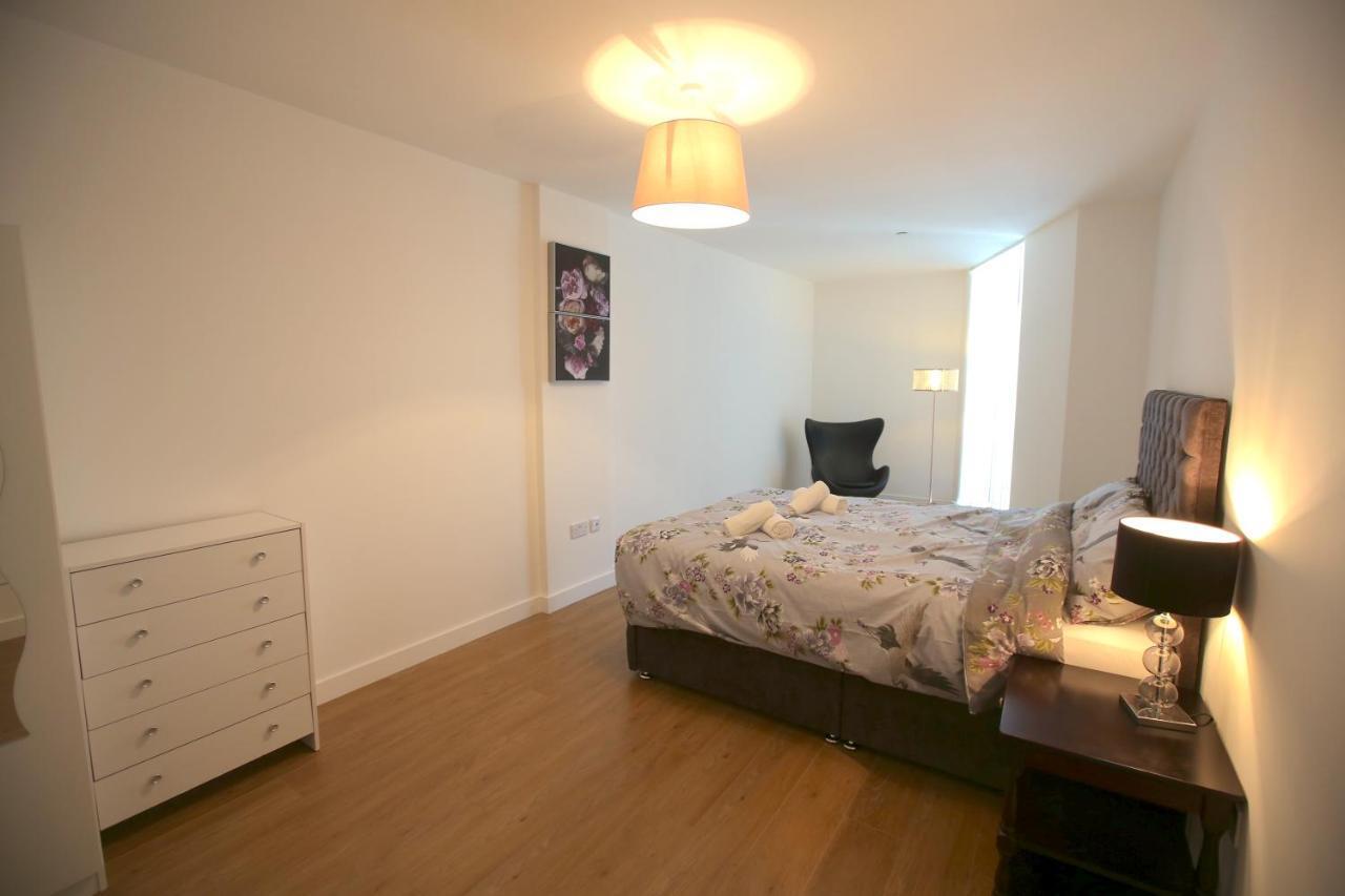 Infinity Apartments Bracknell Exterior foto