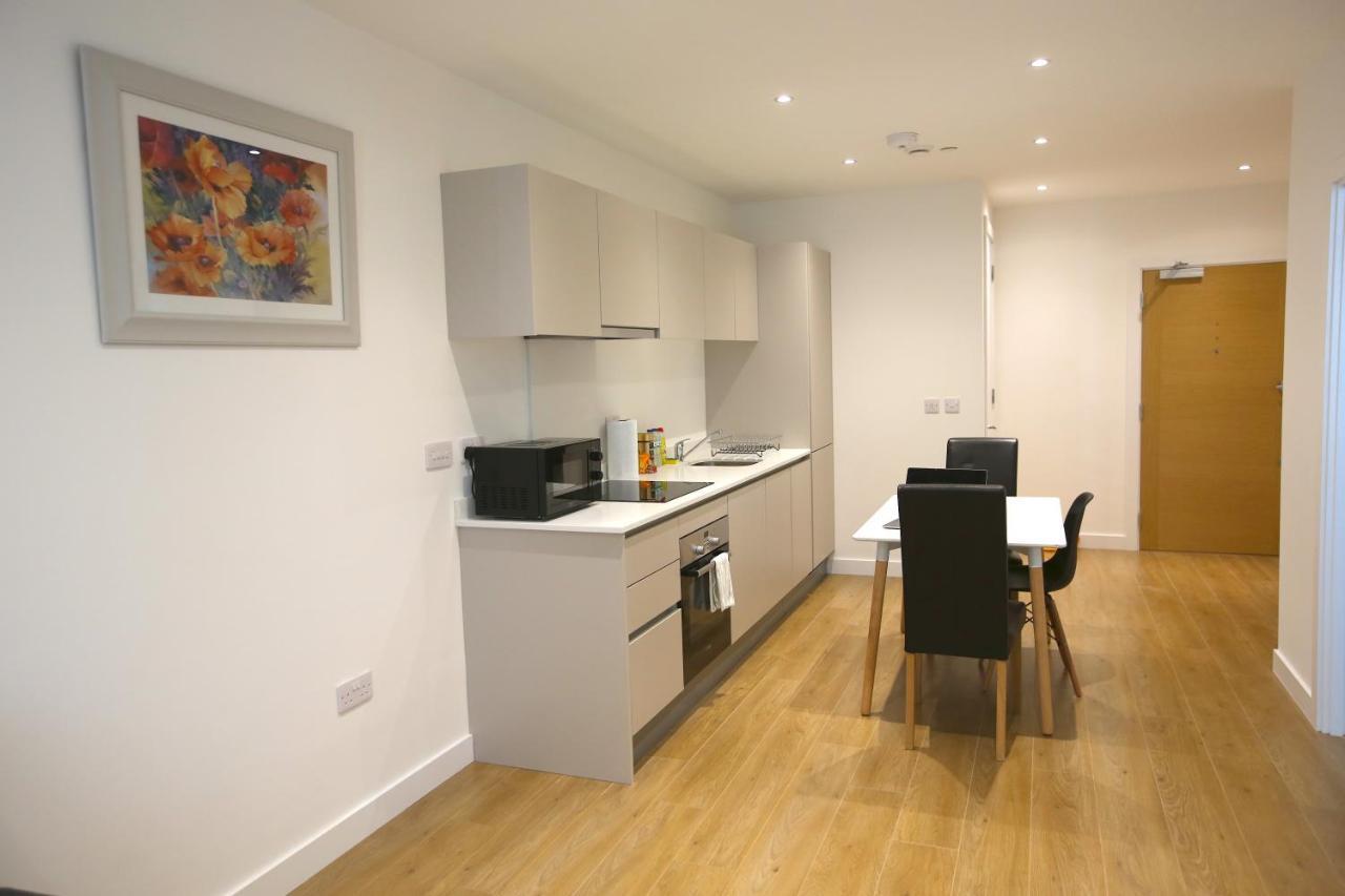 Infinity Apartments Bracknell Exterior foto